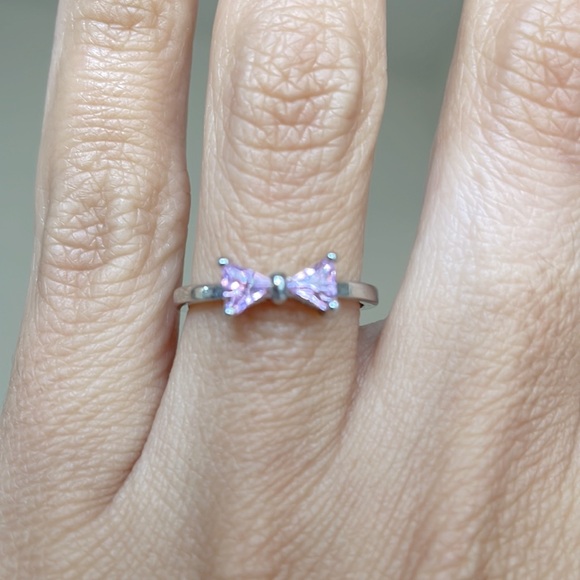 Bow Ring with pink sapphires Size 6 - Picture 2 of 4